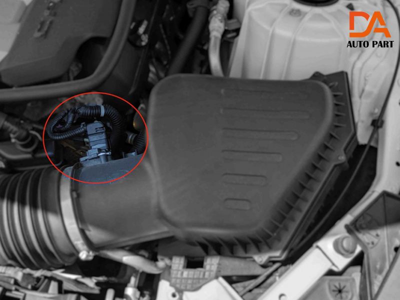 cảm biến lưu lượng khí nạp 1 Vị trí của cảm biến lưu lượng khí nạp trên ô tô