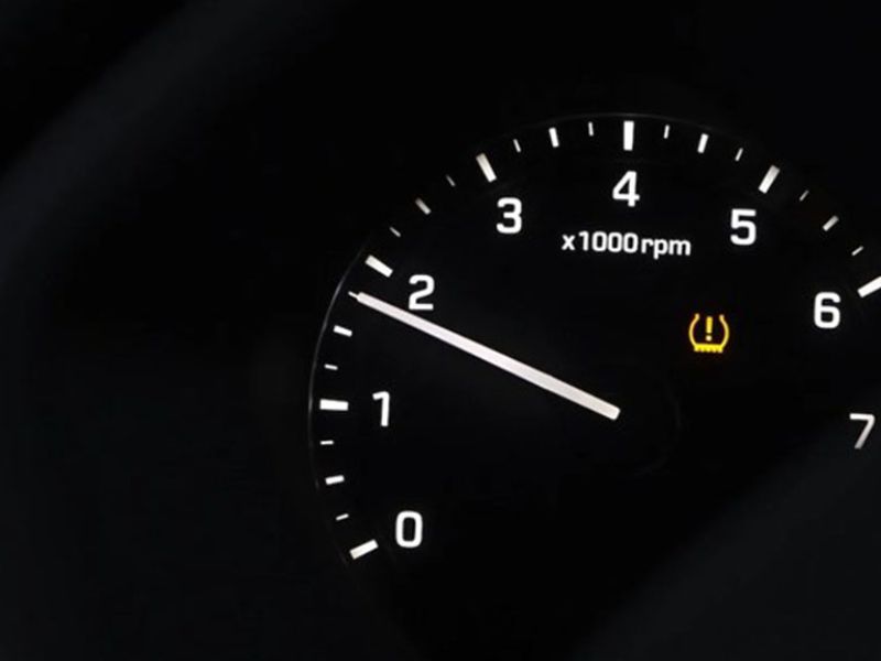 vòng tua máy là gì 3 Khi xe ô tô đang vận hành ở tốc độ ổn định, mức vòng tua máy lý tưởng sẽ khác nhau tùy theo loại hộp số