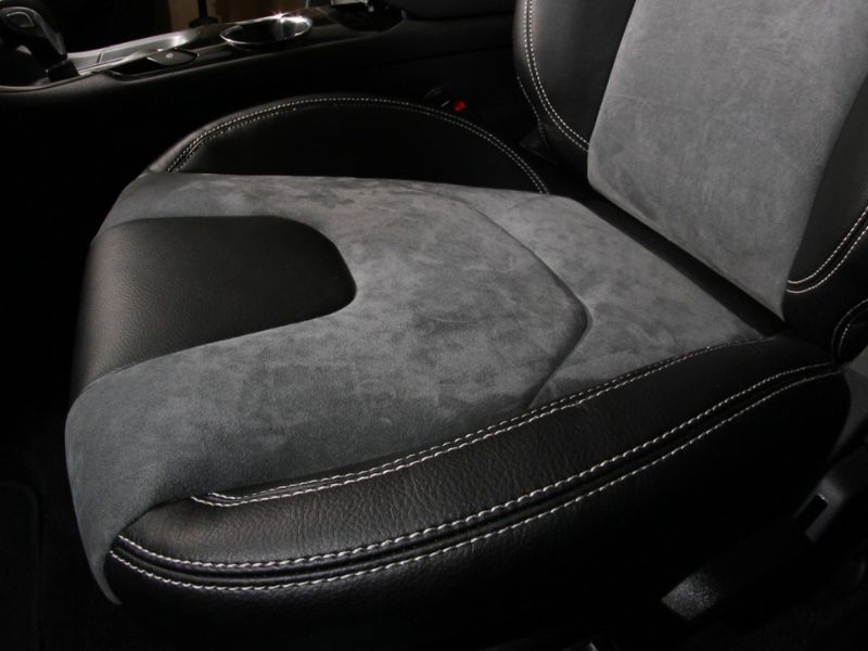 alcantara 2 Đặc điểm nổi bật của Alcantara