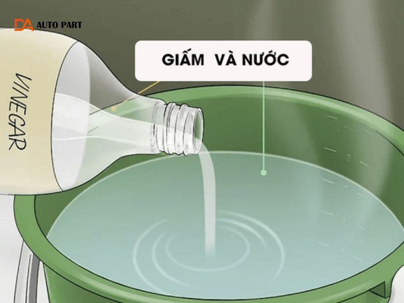 Pha bằng giấm trắng + nước cất