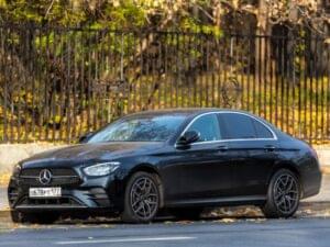 Mercedes-Benz là một trong các hãng xe ô tô của đức