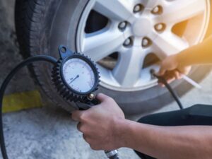 Đồng hồ đo áp suất lốp