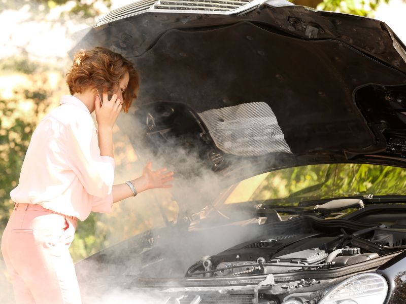 Các dấu hiệu nhận biết xe bị sôi nước làm mát động cơ phổ biến