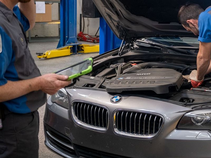 Chi phí bảo dưỡng BMW chi tiết