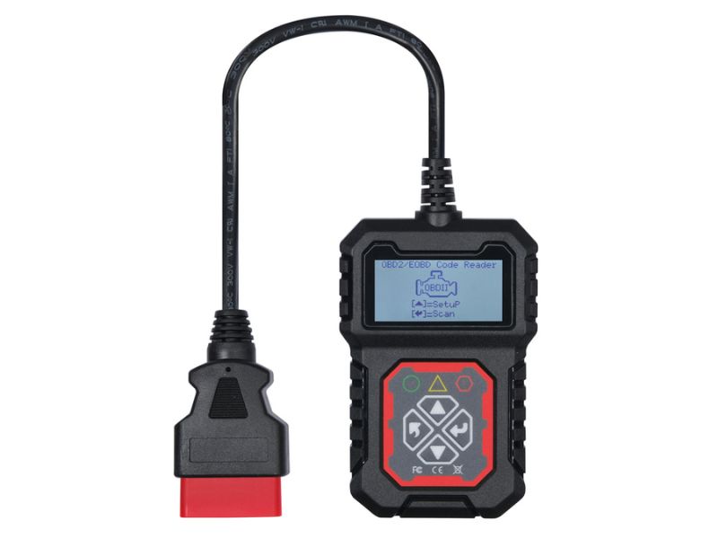 Dùng thiết bị chẩn đoán OBD-II để đọc lỗi