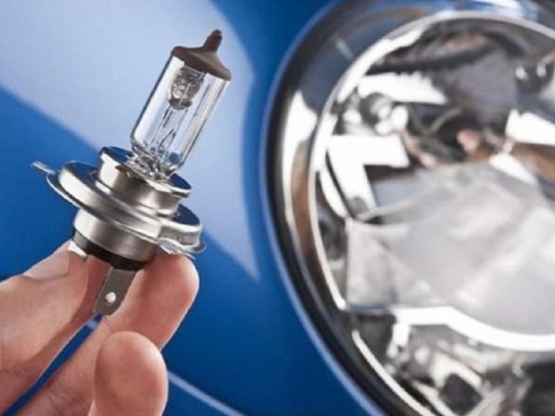 Dấu hiệu đèn pha và đèn cốt ô tô bị cháy