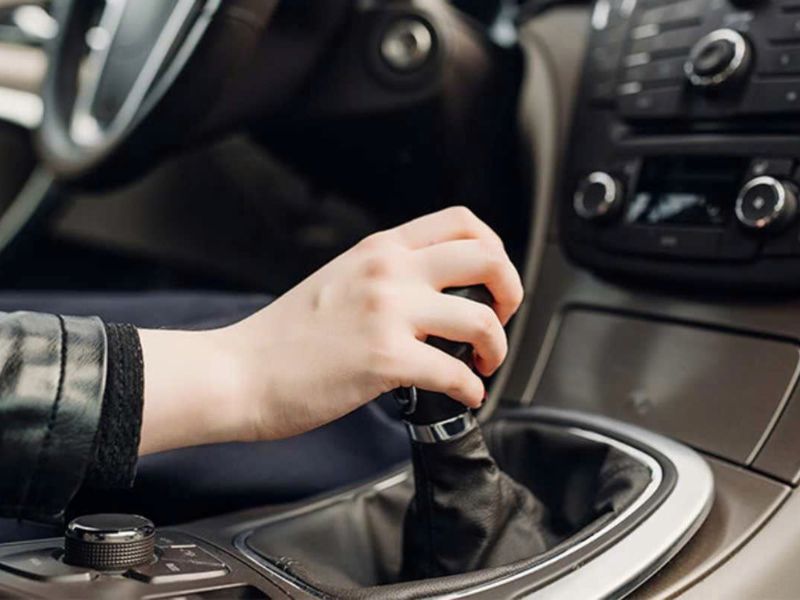 8 Nguyên Nhân Xe Ô Tô Không Vào Được Số và Cách Xử Lý Từ Chuyên Gia