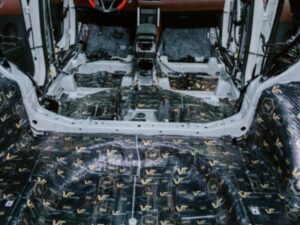 cách âm khoang máy và cabin