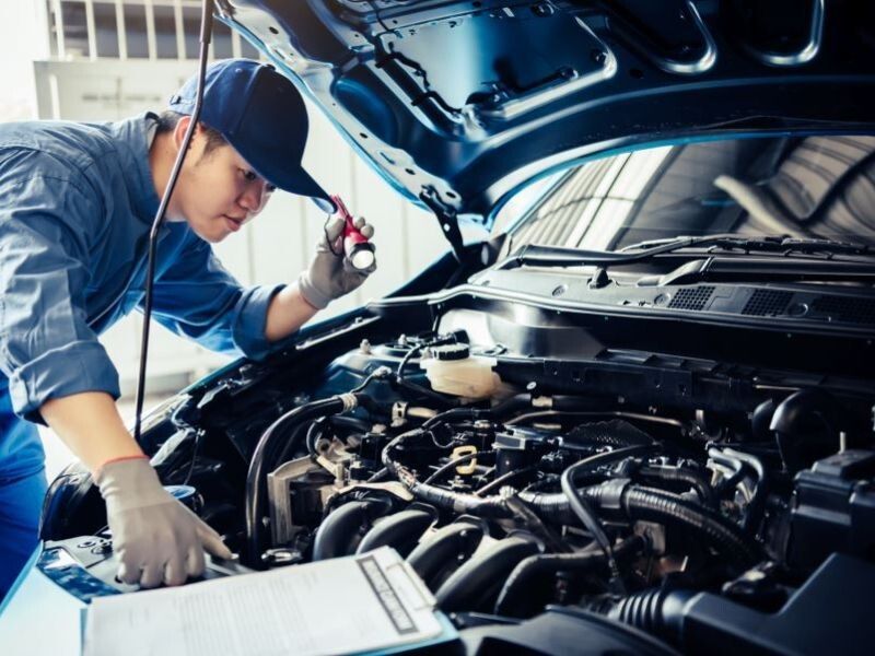 Động cơ hoạt động nhưng bị rung lắc mạnh