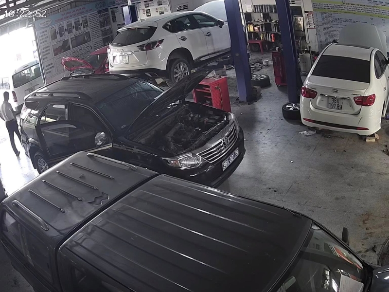 Gara ô tô Toàn Phát