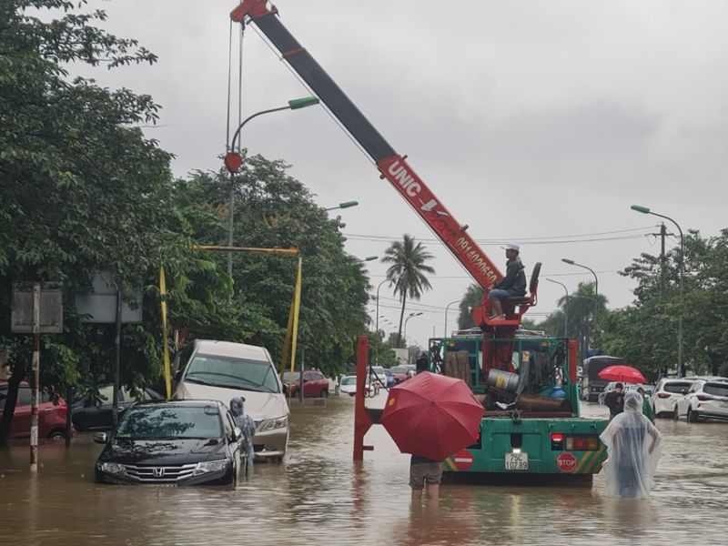 gara sửa chữa ô tô ngập nước tại Huế