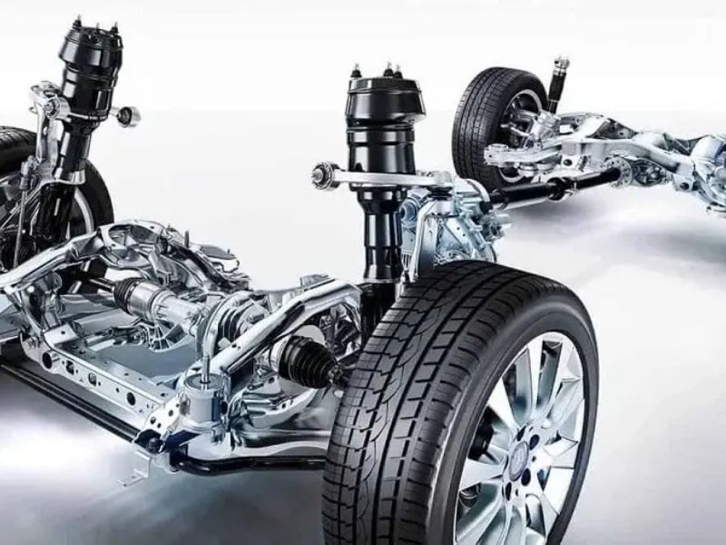 Kiểm tra gầm xe và hệ thống gầm treo