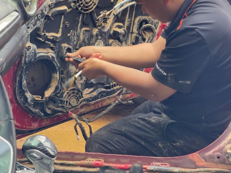 Phụ Tùng Đức Anh là địa chỉ tin cậy cho những chủ xe tại Quảng Trị đang cần sửa chữa ô tô ngập nước nhanh