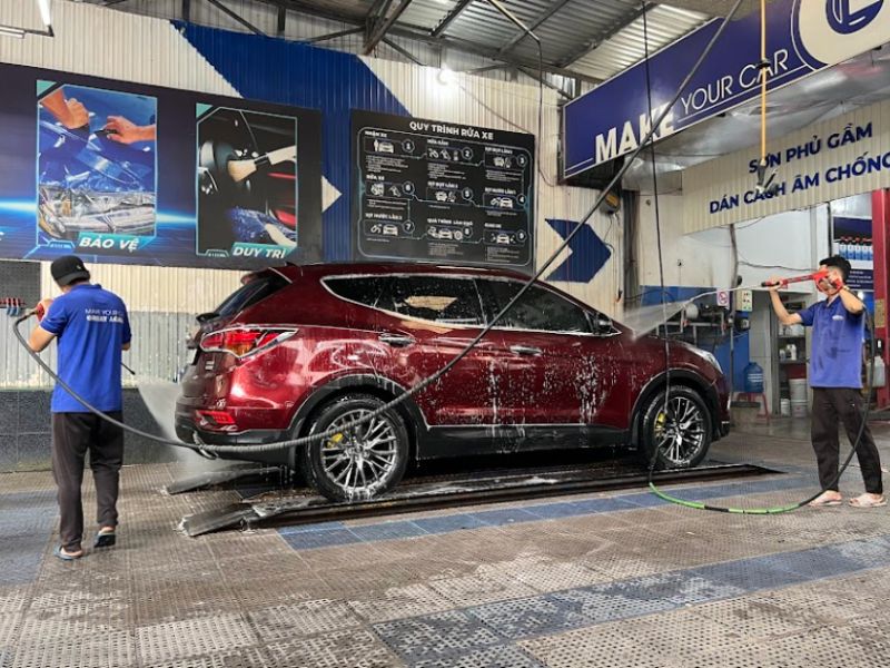 Rửa xe ô tô Huế