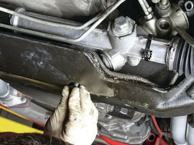 Sửa chữa toàn bộ thước lái giúp tiết kiệm chi phí