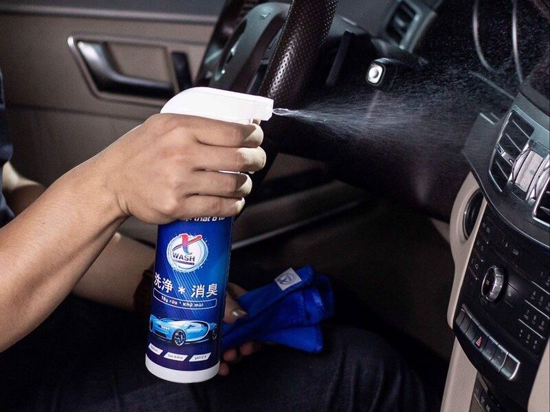 Vệ sinh toàn bộ nội thất bằng dung dịch chuyên dụng