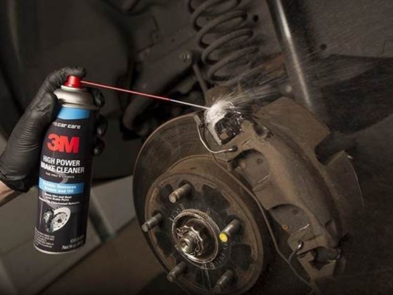 Vệ sinh và kiểm tra lại má phanh