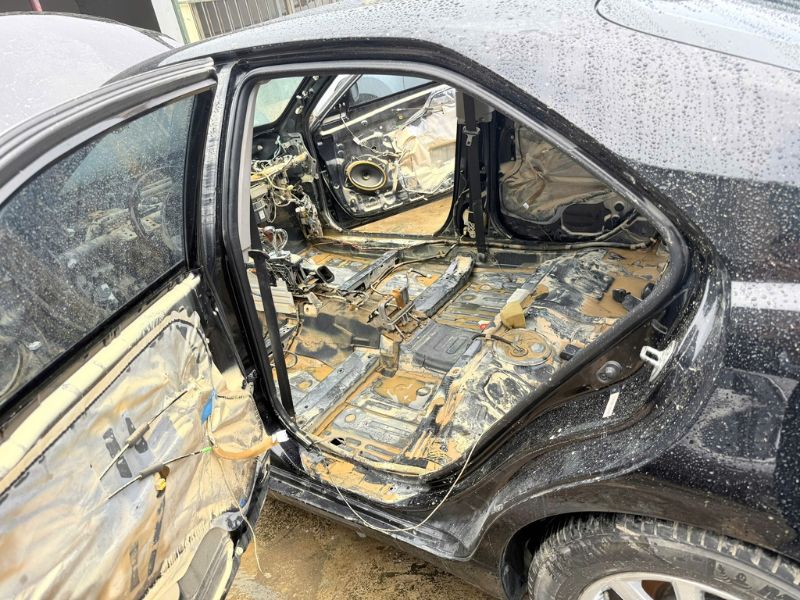 Xử lý nội thất và khử mùi