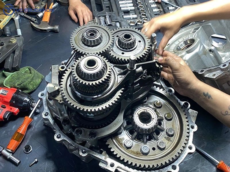 Các lỗi liên quan đến hộp số và hệ thống truyền động