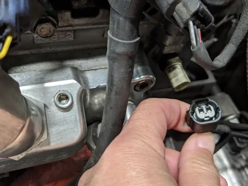 Cơ chế hoạt động của cảm biến nhiệt độ ngoài trời trên ô tô