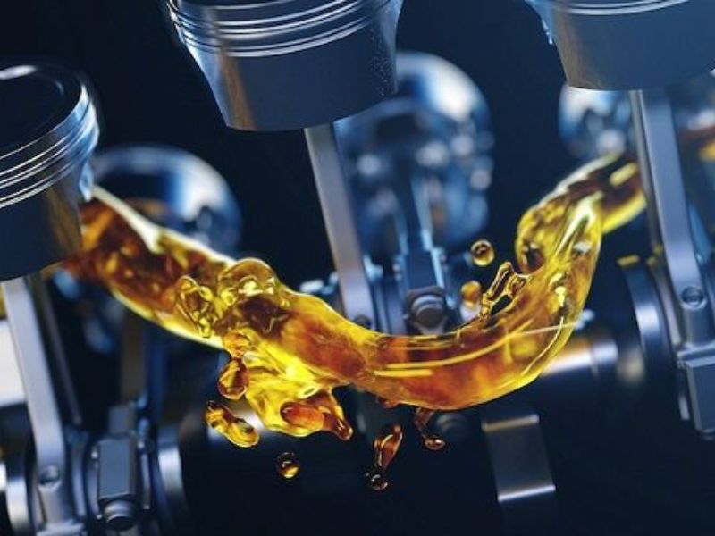 Đại tu máy Mercedes: Khi nào cần, quy trình và chi phí 2026 1 Động cơ vận hành kém, tiêu hao dầu nhiều hơn bình thường