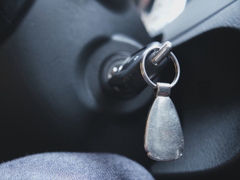 Tắt khóa xe - ngắt nguồn điện