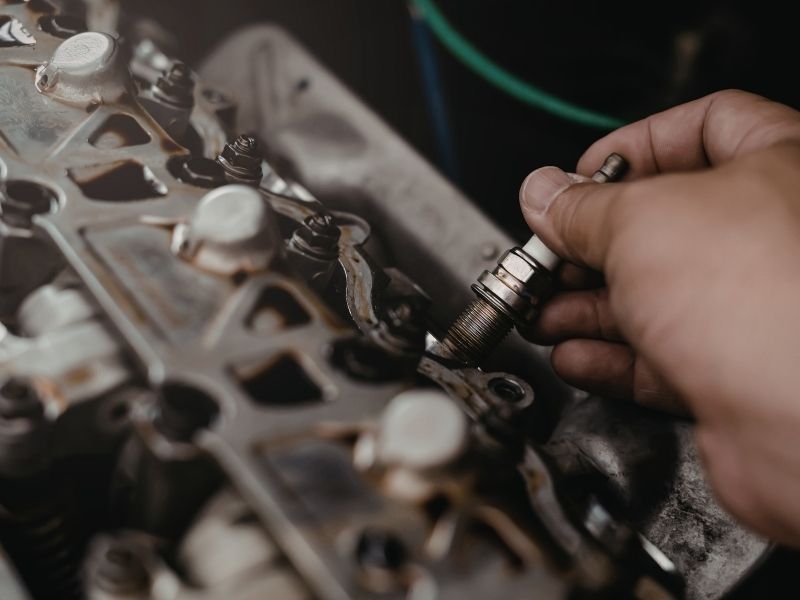 Bugi ô tô bị mòn, đánh lửa yếu