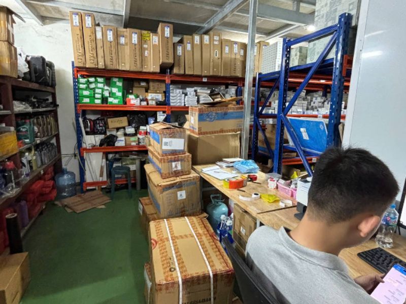 Ngoài sửa chữa xe, Phụ Tùng Frey còn sở hữu kho phụ tùng hàng Frey chính hãng, cam kết chất lượng