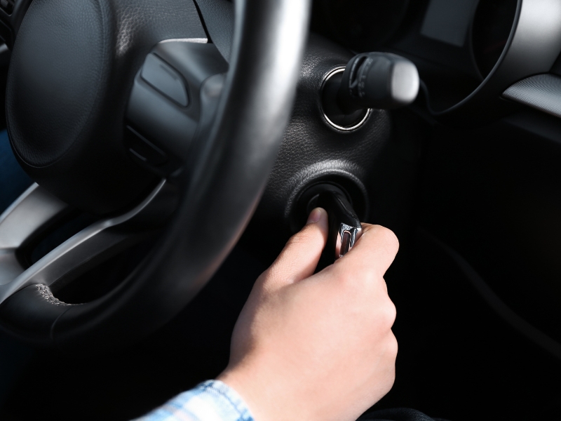 Khi dây curoa bị đứt cần tắt máy hoàn toàn để bảo vệ động cơ