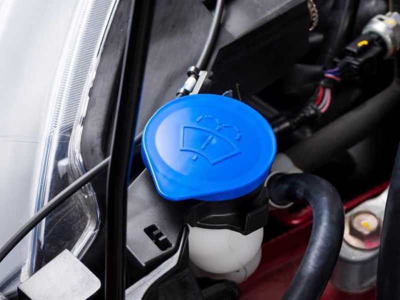 Xác định bình chứa nước rửa kính