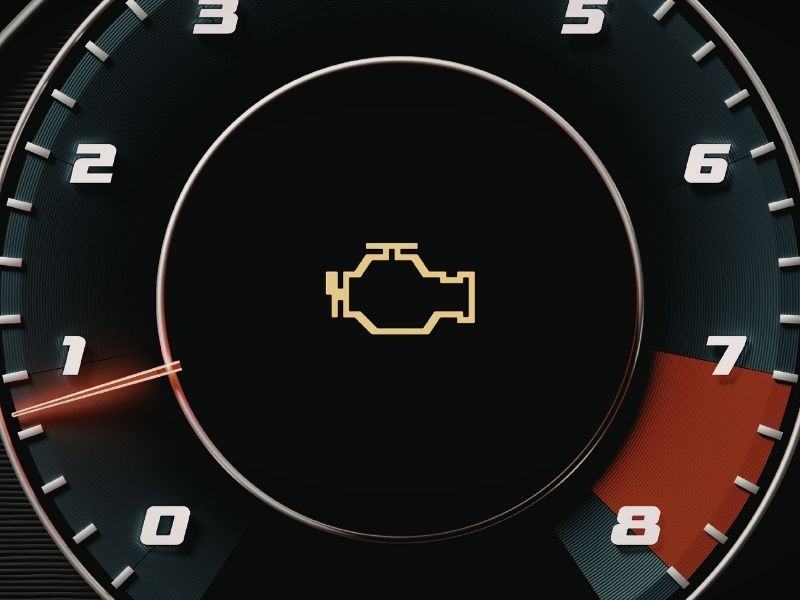 Xe báo lỗi Check Engine trên màn taplo