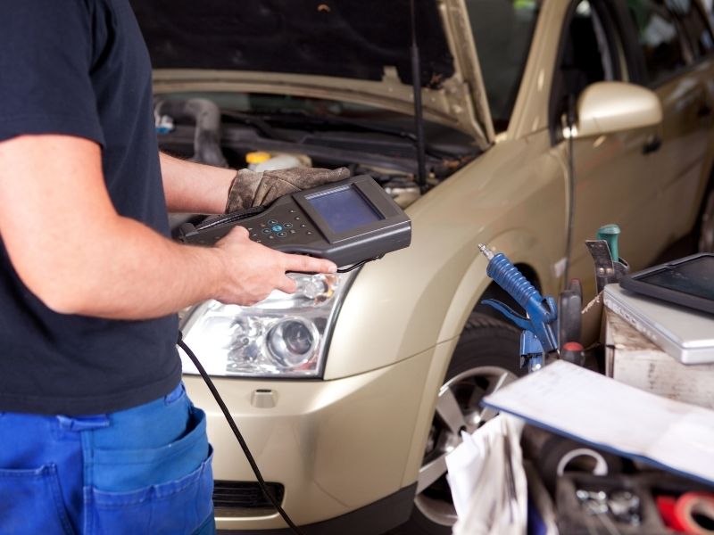 Xóa lỗi ECU và chạy thử trước khi bàn giao lại cho khách