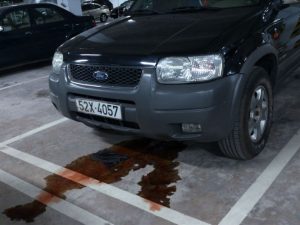 xe bị chảy dầu