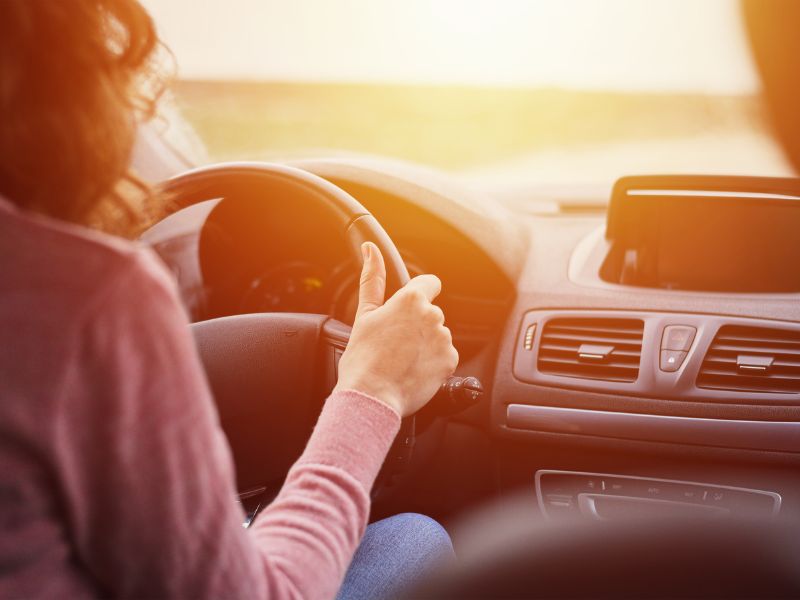 Chạy đều ga và tránh dừng lâu 1 chỗ để xử lý tạm thời khi quạt động cơ không hoạt động