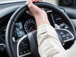 đánh hết lái cảm giác căng tay