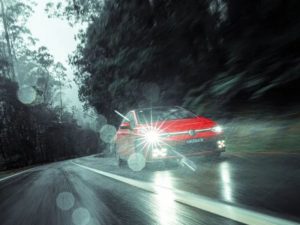 đèn vào cua sáng liên tục