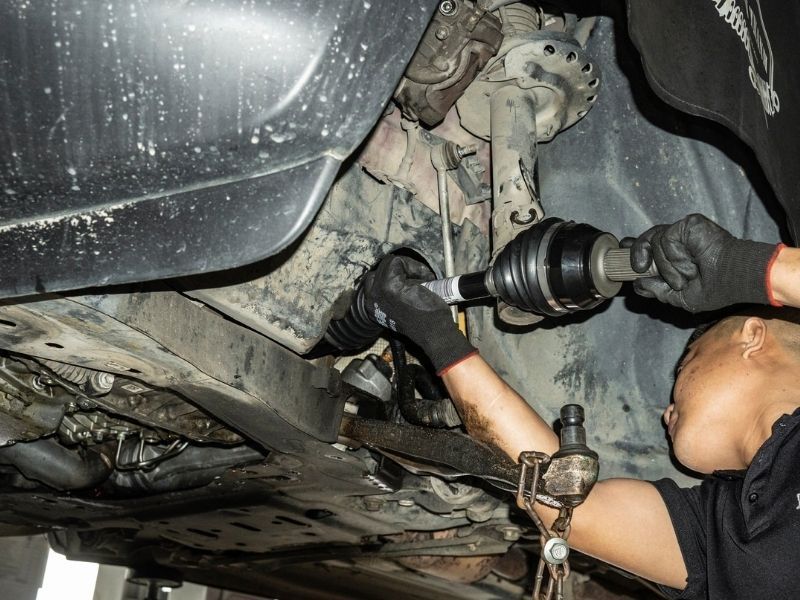 Phụ Tùng Đức Anh - Địa chỉ sửa chữa chảy mỡ láp ô tô tại Hà Nội