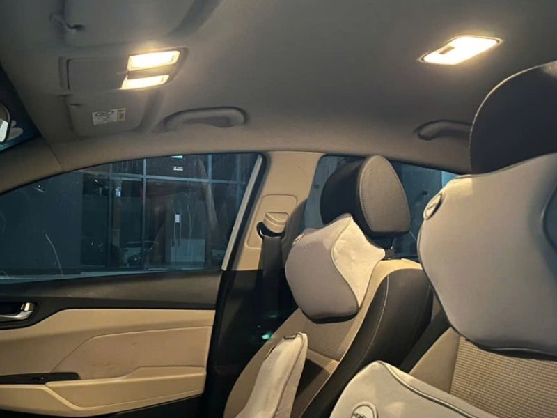 Nguyên nhân và cách xử lý đèn trong xe ô tô không tắt được 3 Hệ thống điện bị chập nhẹ