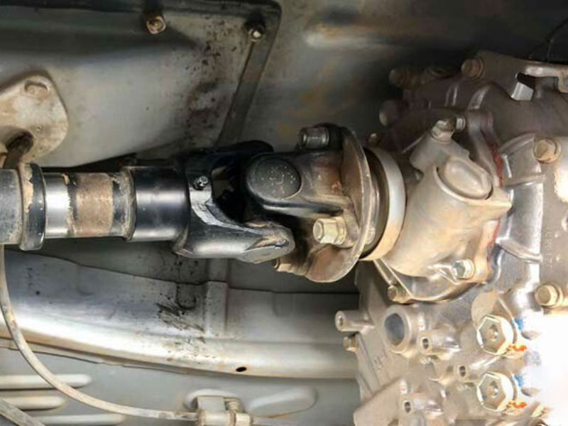 Kiểm tra trục láp ngay khi phát hiện dấu hiệu hỏng hóc