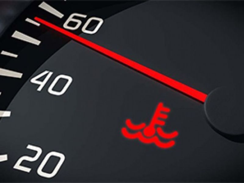 Kim nhiệt độ tăng cao bất thường do động cơ không được làm mát