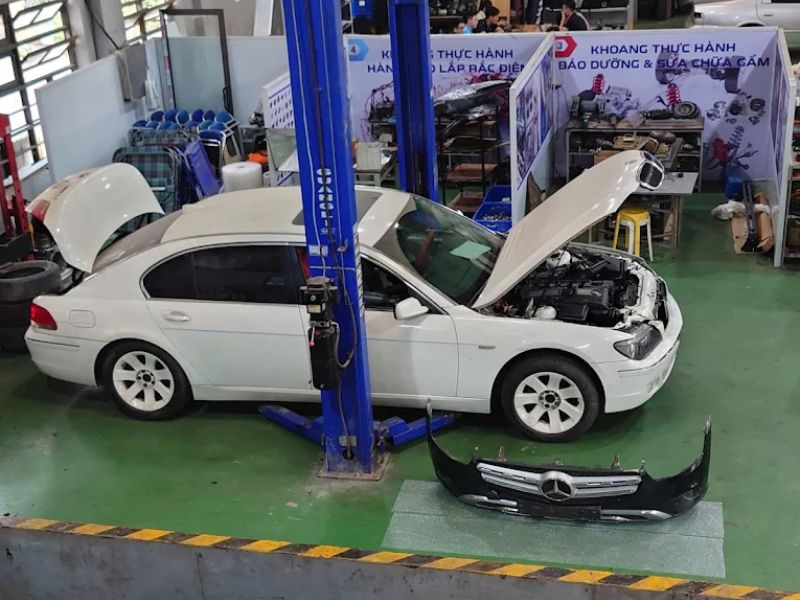 Đại tu hộp số ô tô: Dấu hiệu cần làm, chi phí & địa chỉ uy tín 7 Phụ Tùng Đức Anh - địa chỉ sửa chữa bảo dưỡng và đại tu hộp số uy tín