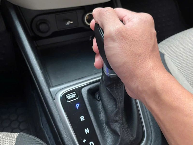 Xe rung rõ rệt khi chuyển cần số từ D sang N