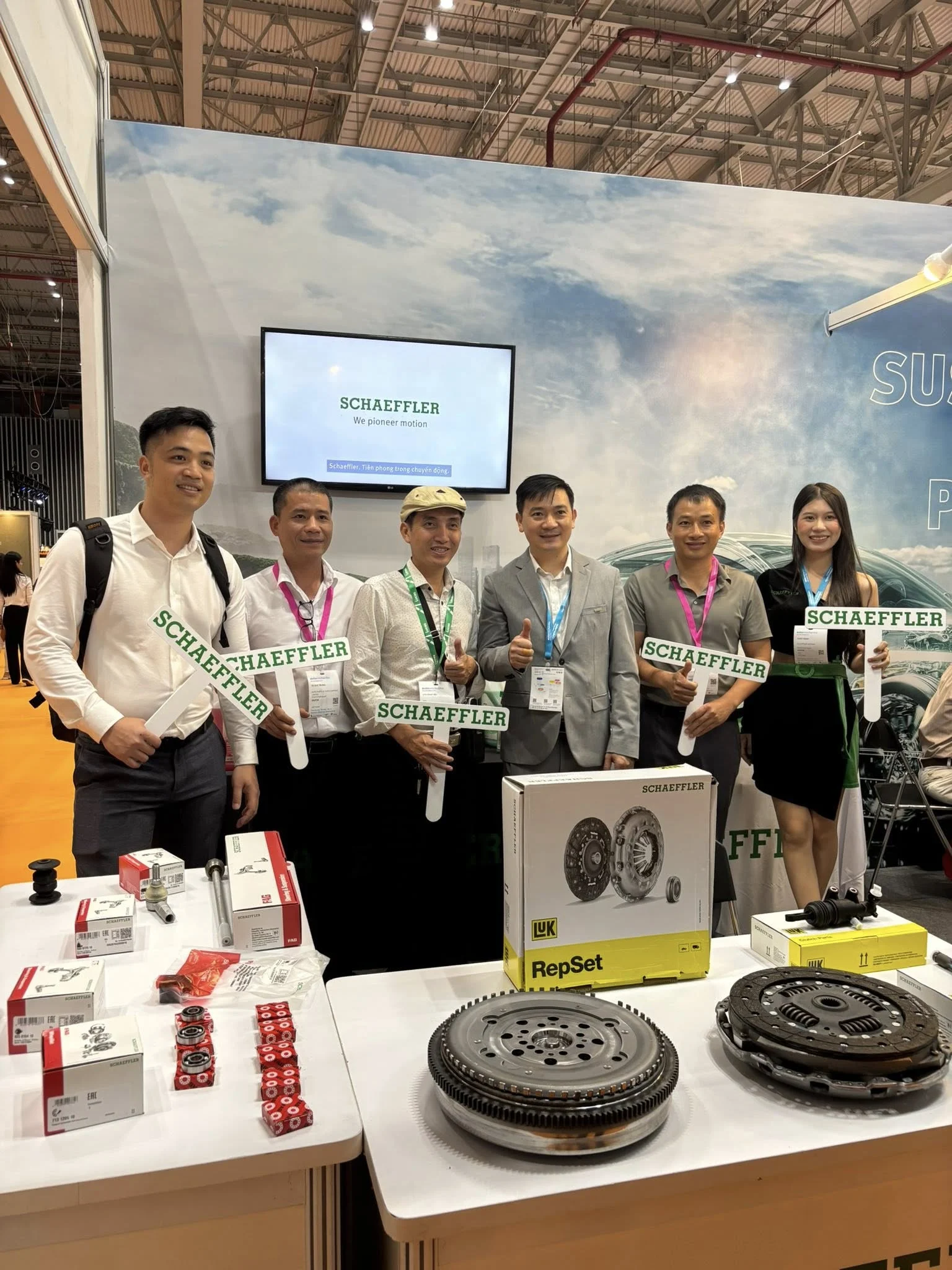 Phụ tùng Đức Anh – Báo Dân Việt