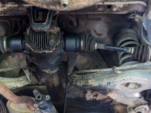 chảy dầu cầu trước phụ