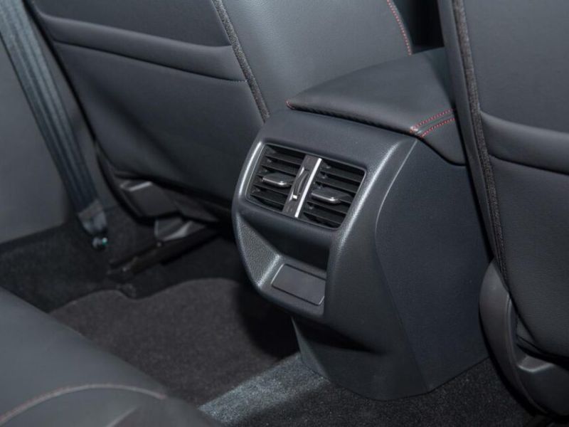 Hướng dẫn chỉnh cửa gió điều hòa ô tô tại nhà mát nhanh, dễ làm 3 Điều chỉnh cửa gió cho từng vị trí ghế