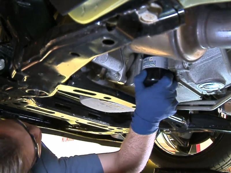 Thay dầu cầu đúng chủng loại, đúng dung tích