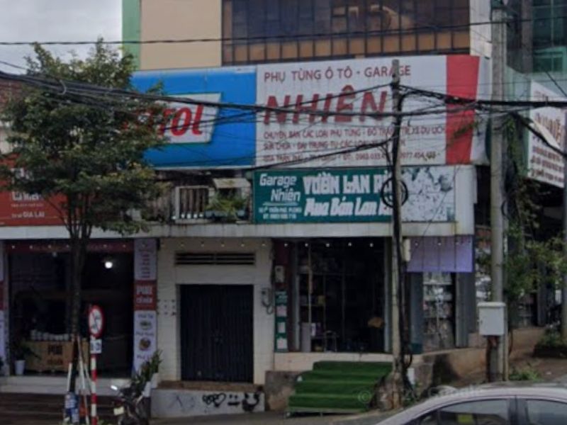Cửa Hàng Phụ Tùng Ô Tô 151A Trần Phú