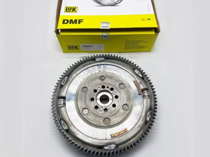 LUK nổi bật với sản phẩm gì? Có nên chọn phụ tùng LUK không? 2 Bánh đà kép DMF LUK