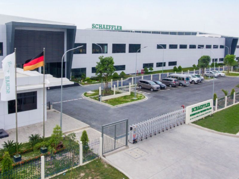 Năm 2007, Schaeffler xây dựng nhà máy đầu tiên tại KCN Amata (Biên Hòa, Đồng Nai)