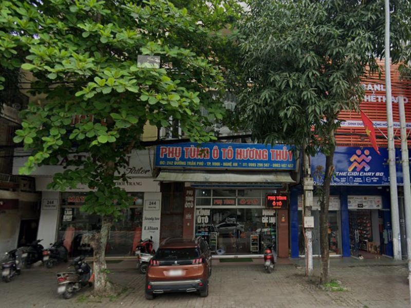 Cửa hàng phụ tùng ô tô Hương Thủy